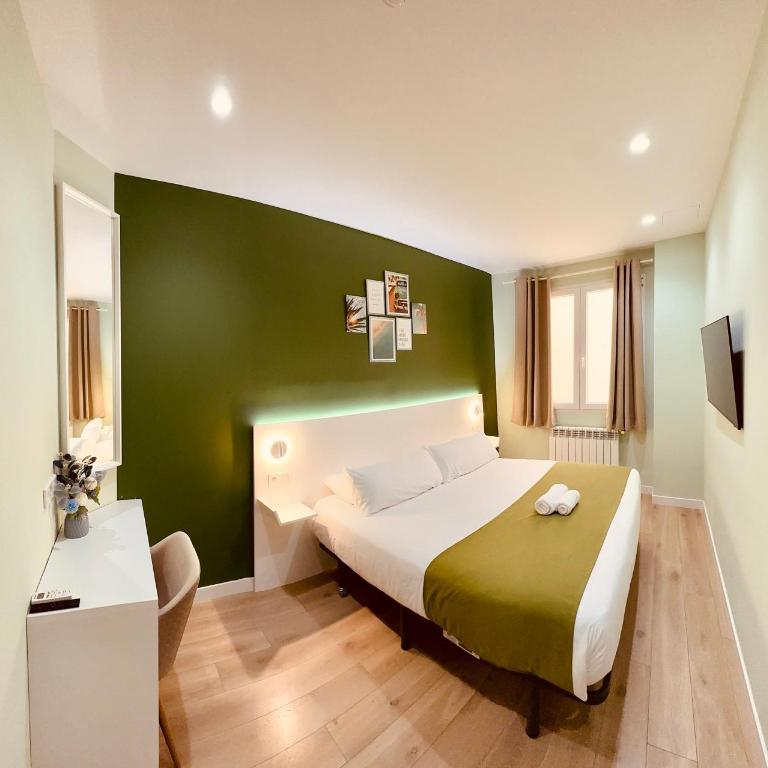 Hostal Abadia Madrid - Habitación Doble Superior - 8