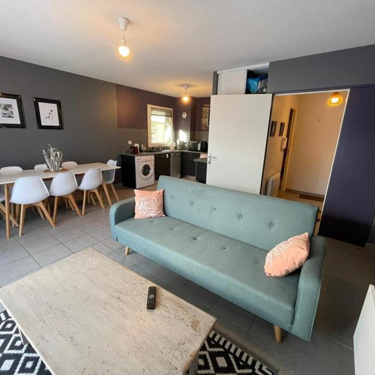 Appartement en rez-de-jardin à 100m de la plage avec terrasse et parking - FR-1-413-107 - Apartamento - 4