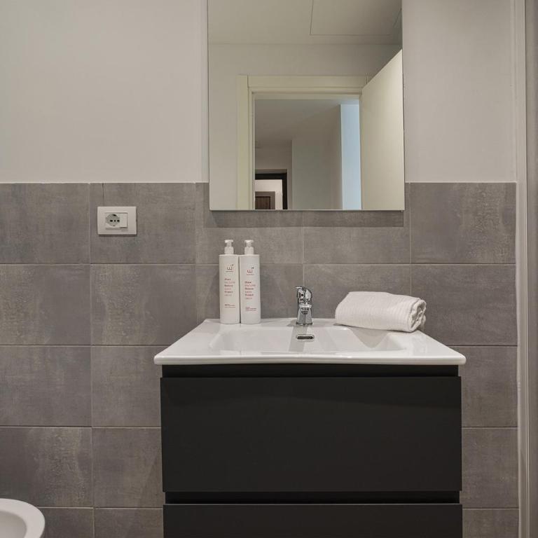 Brignole de Ferrari Apartments by Wonderful Italy - Apartment - 9