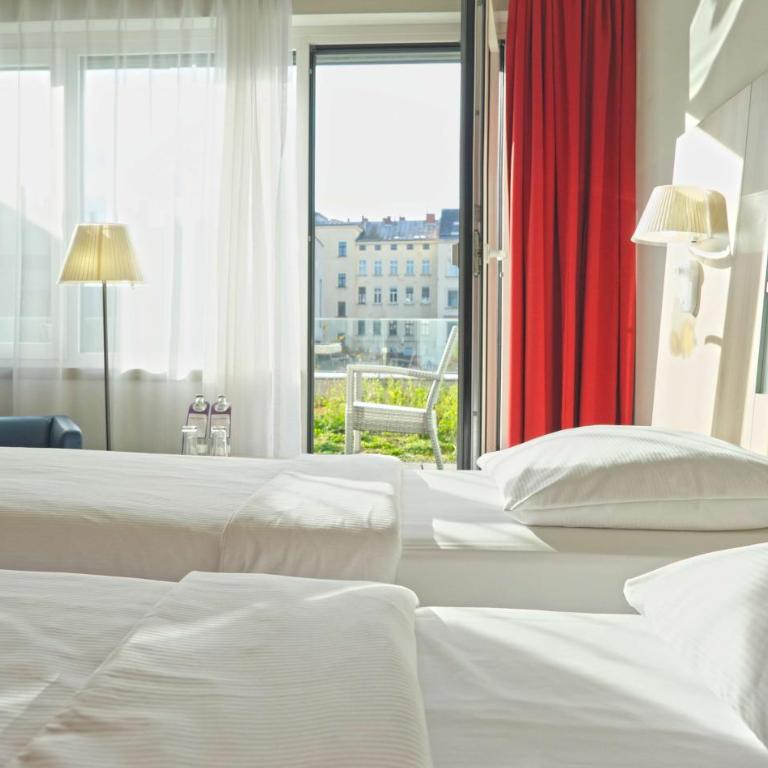 Park Inn by Radisson Linz - Standard Zimmer mit Terrasse - 4