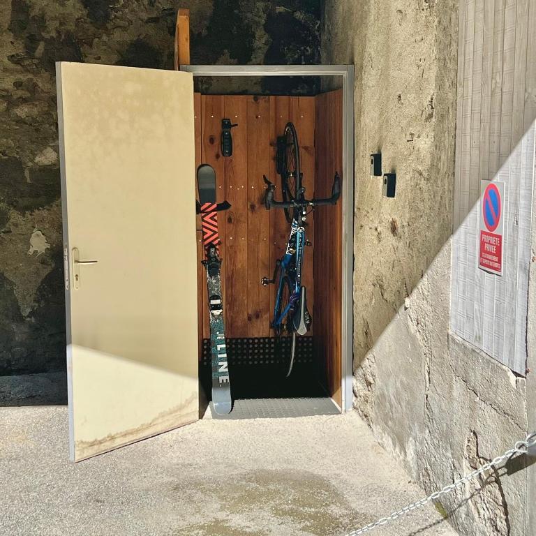 Newly Renovated Ground Floor Apartment close to Thermes - Appartamento con 2 Camere da Letto - 25