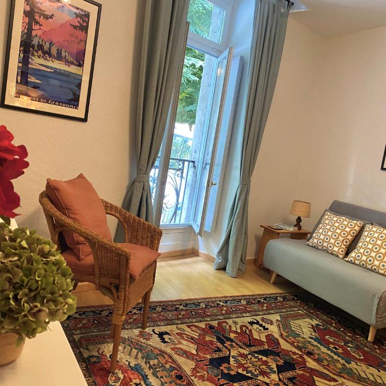 Newly Renovated Ground Floor Apartment close to Thermes - Appartamento con 2 Camere da Letto - 14