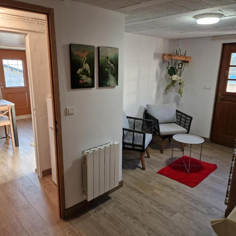 Studio Bellevue appart indépendant rénové 2024 piscine parking proche centre Annecy - Appartement 1 Chambre - 5
