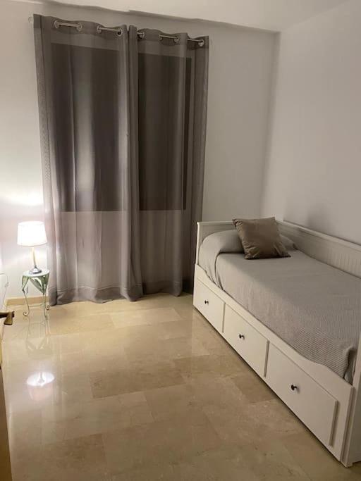 Balcones - Central Estepona 3 bed apt with pool and parking - Apartamento de 3 dormitorios - 10