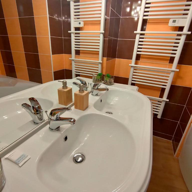 Luxury Loft Lourdes - Appartement 3 Chambres - 10