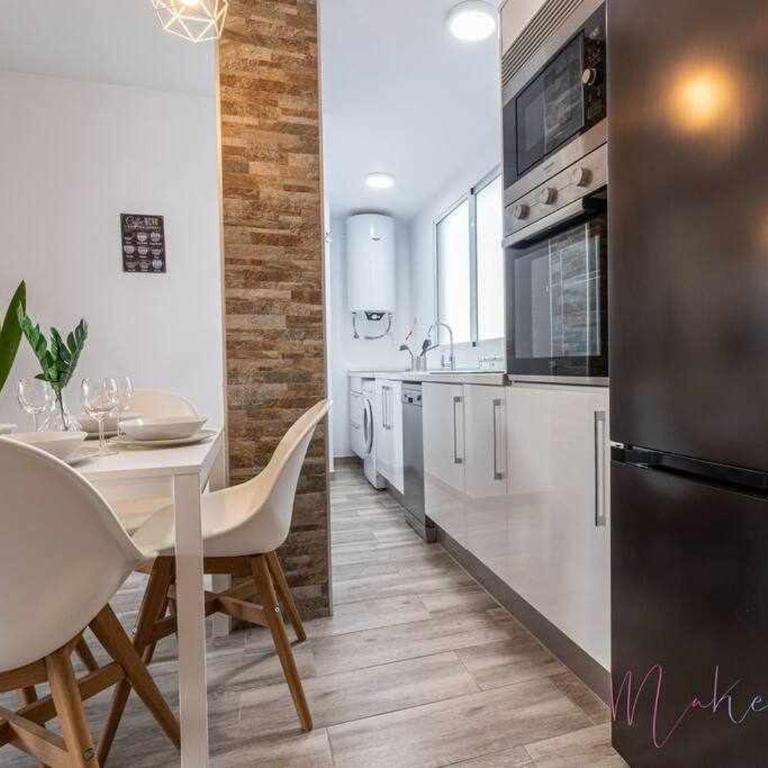 Apartamento 1 en Estadio Sevilla, 6 plazas y metro - Apartamento de 3 dormitorios - 4
