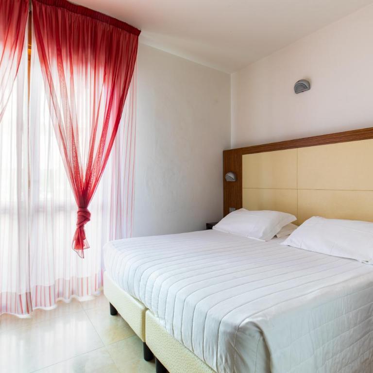 Hotel Palos - Camera Matrimoniale - Dependance - 1