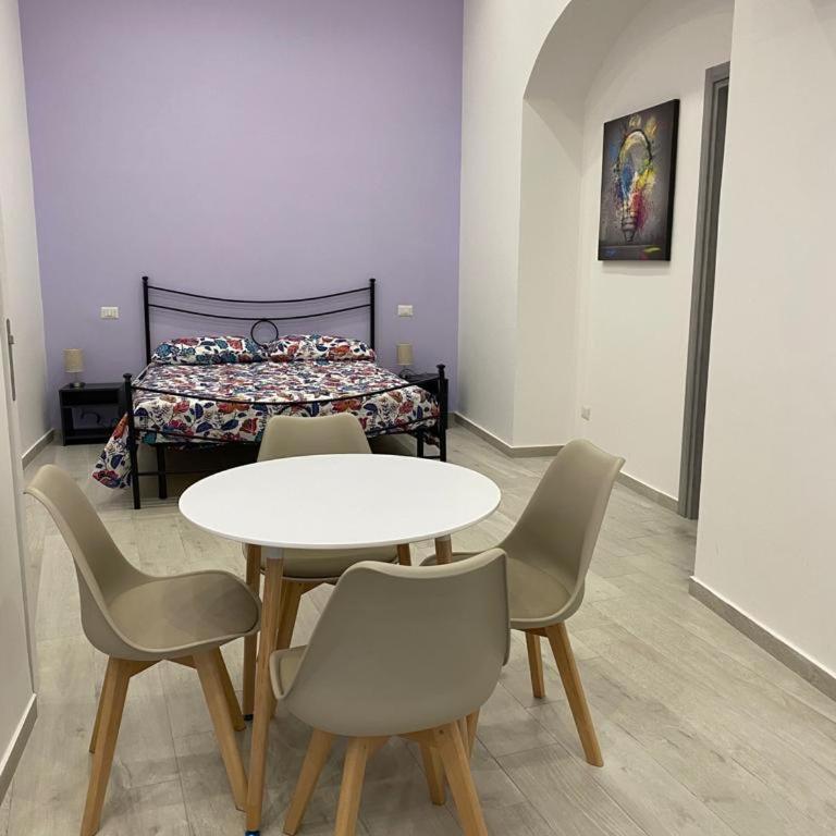 MY BRILLIANT HOME WITH JACUZZI 2 STEPS FROM St TOLEDO - Camera King con Vasca Idromassaggio - 36