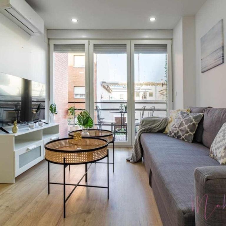 Apartamento 2 en Estadio Sevilla, 6 plazas y metro - Apartamento de 3 dormitorios - 6