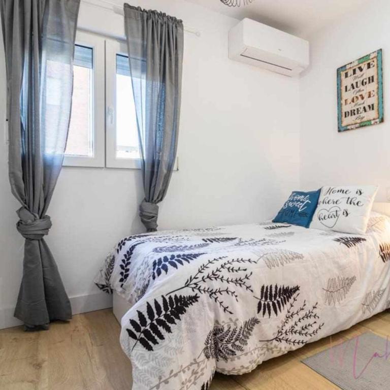 Apartamento 2 en Estadio Sevilla, 6 plazas y metro - Apartamento de 3 dormitorios - 9