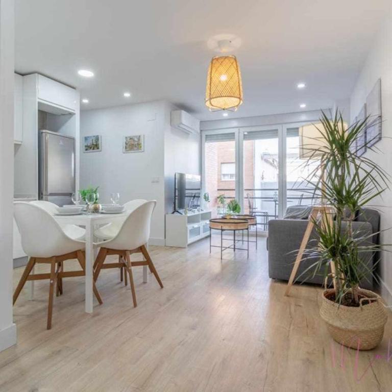 Apartamento 2 en Estadio Sevilla, 6 plazas y metro - Apartamento de 3 dormitorios - 16