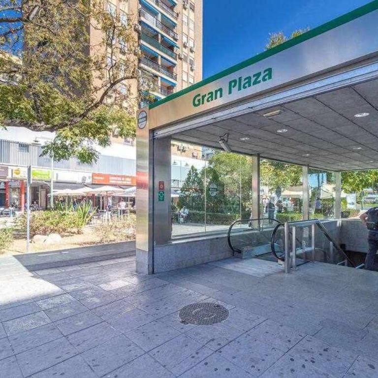 Apartamento 3 en Estadio del Sevilla, 8 plazas y m - Apartamento de 3 dormitorios - 16