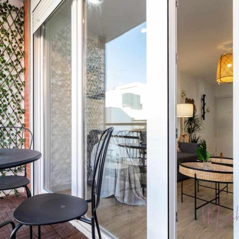 Apartamento 2 en Estadio Sevilla, 6 plazas y metro - Apartamento de 3 dormitorios - 30