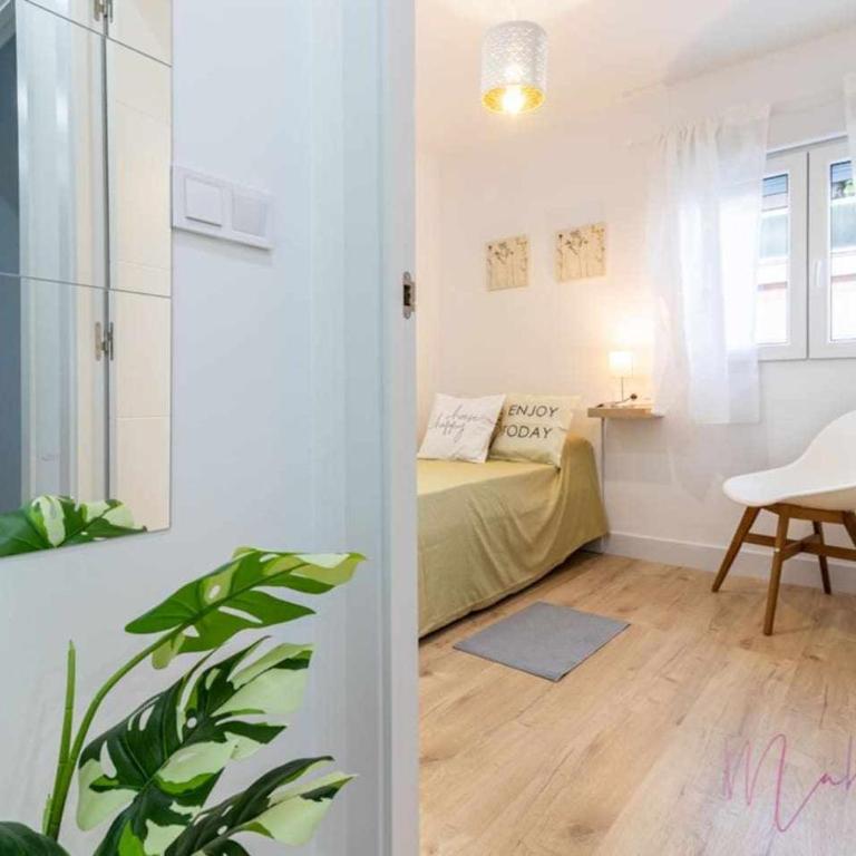 Apartamento 2 en Estadio Sevilla, 6 plazas y metro - Apartamento de 3 dormitorios - 46