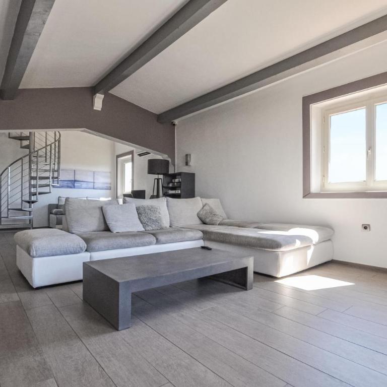 Gorgeous Home In Saint-Laurent-Du-Var - Maison de Vacances 4 Chambres - 21