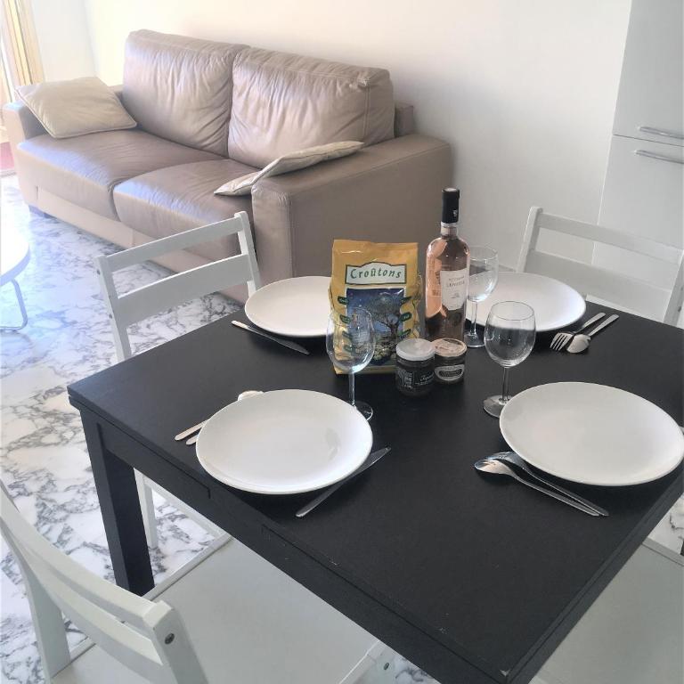 Appartement de 1 à 6 personnes Beaulieu sur mer, climatisé, proche Nice et Monaco tout confort 2 chambres - Appartement 2 Chambres - 7