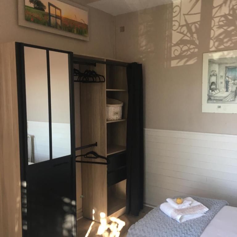 Appartement central des terres chaudes proche bord de mer - Appartement - Vue sur Mer - 15