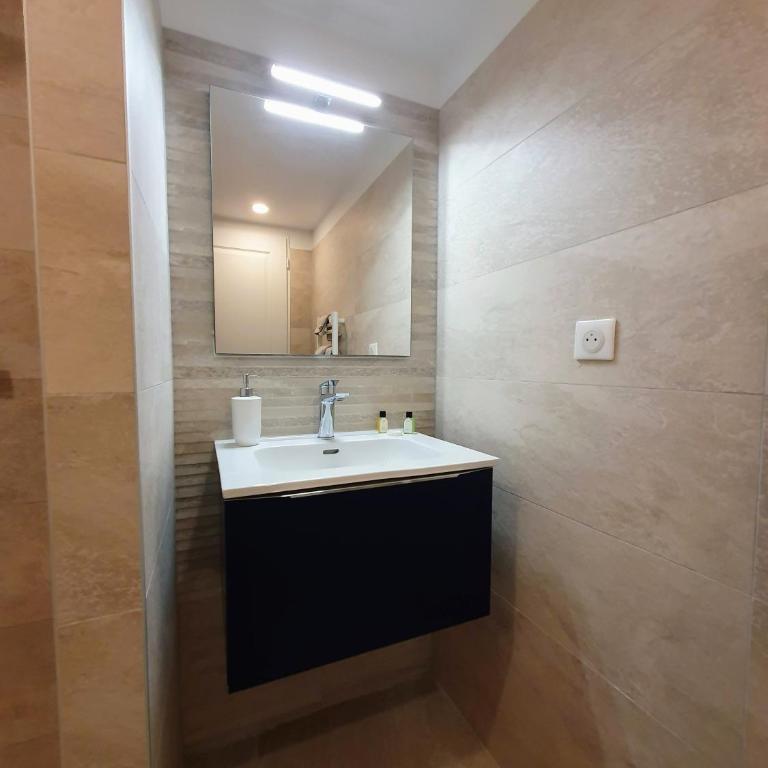Résidence LANGLET - Appartements & Studios Premium climatisés - Hyper-centre Reims - Superior Studio - 4