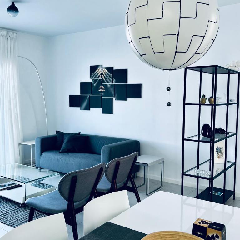 Trendy Casa Linea - Two-Bedroom House - 15