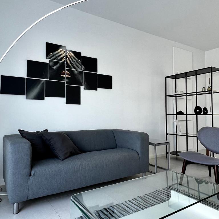 Trendy Casa Linea - Two-Bedroom House - 2