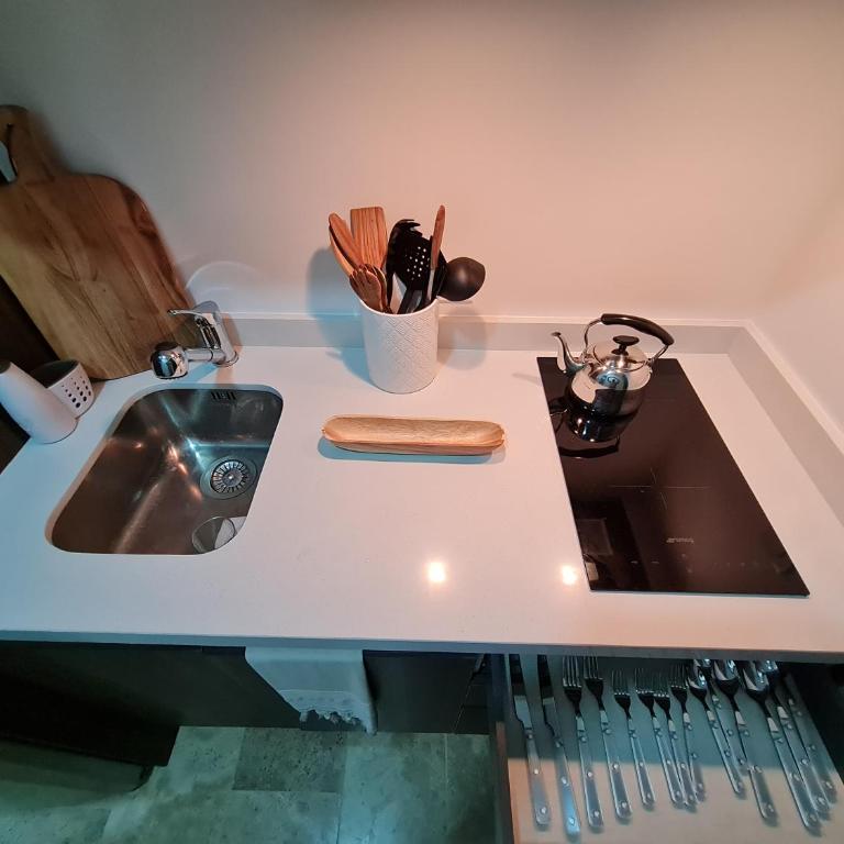 Modernos Estudios a pasos De La 5ta Av Pool view - By Yeah - One-Bedroom Apartment - 43