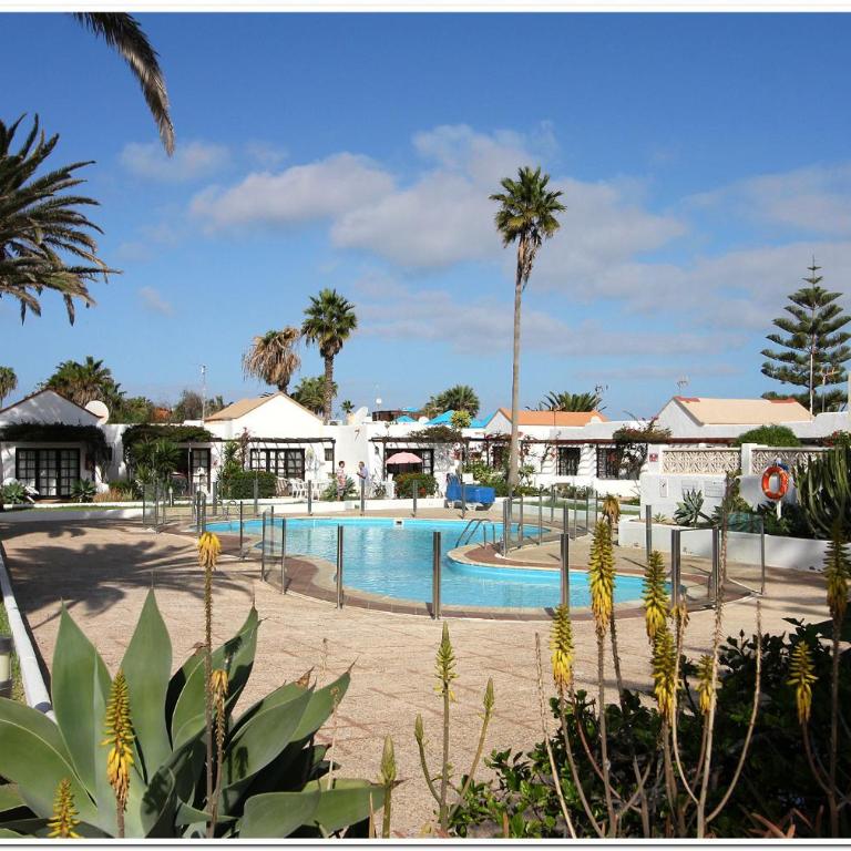 Estrella Del Mar 8. 1 Bedroom Villa with Pool and Gardens 300 metres from the beach - Apartamento de 1 dormitorio - 2