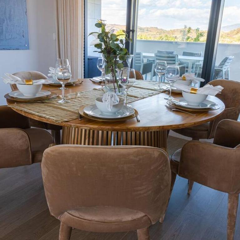 Spacious 3 Bedroom with 2 Terraces, pool, and walking distance to the beach - Apartamento de 3 dormitorios - 5