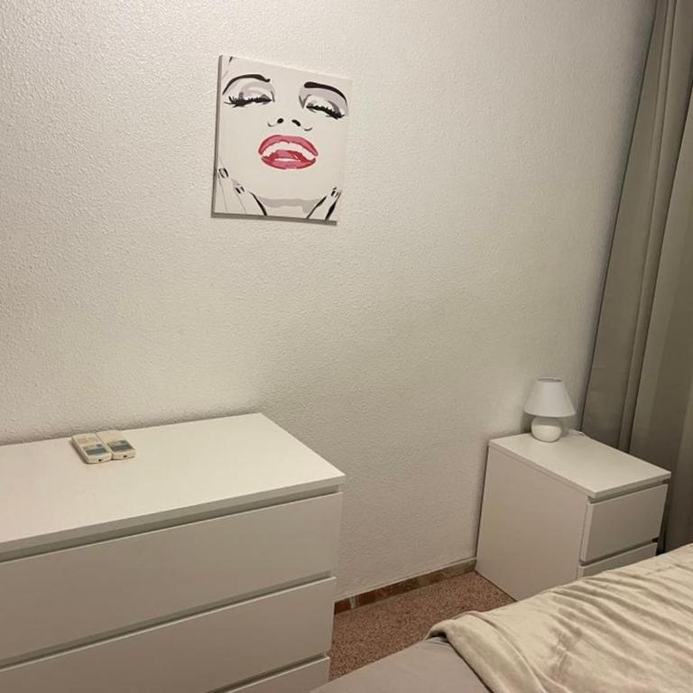Piso Grande Amplio para grandes grupos 4 Dormitorios 2 baños,Asc 4AC y WIFI - Apartment - 51