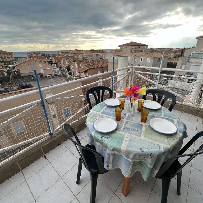 Appartement T2 Mezzanine, Vue Mer, Parking Privé, 6 personnes - FR-1-701-39 - Appartement - 3