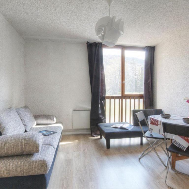 Studio à Serre-Chevalier avec Parking, Wifi et Local à Ski - Appartement 1 Chambre - 2
