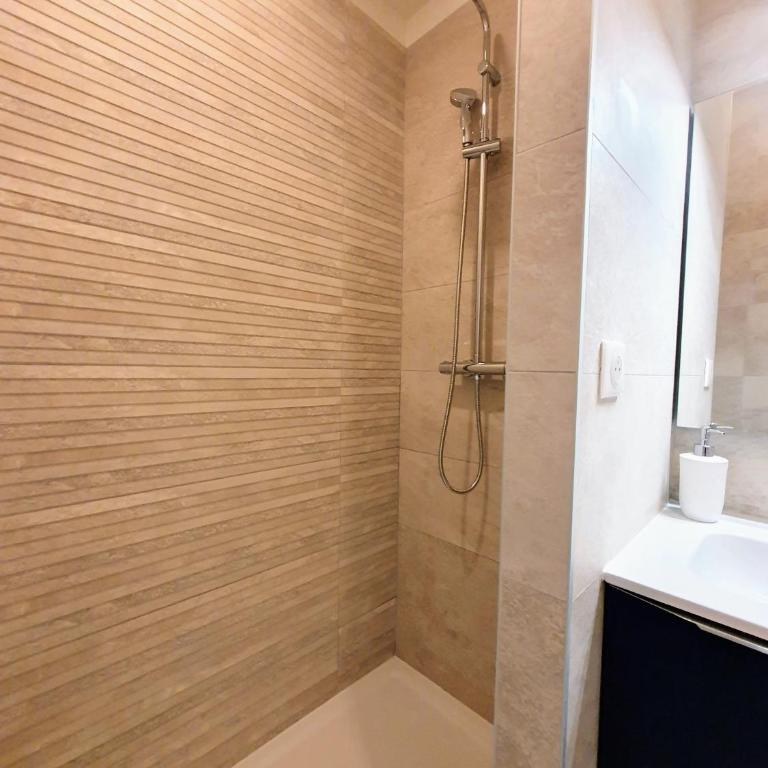 Résidence LANGLET - Appartements & Studios Premium climatisés - Hyper-centre Reims - Superior Studio - 7