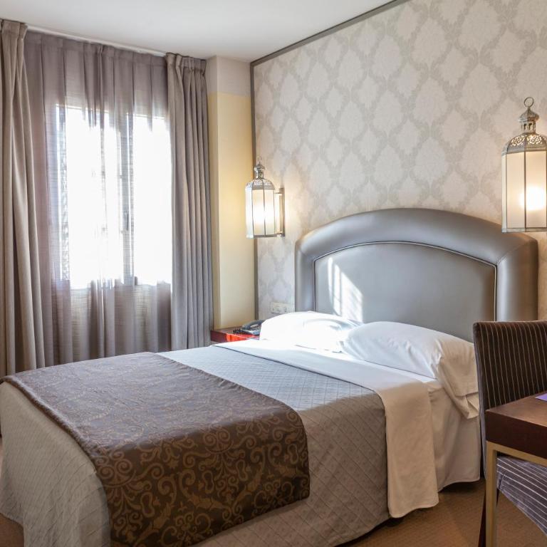 Hotel Macià Alfaros - Habitación Individual - 3