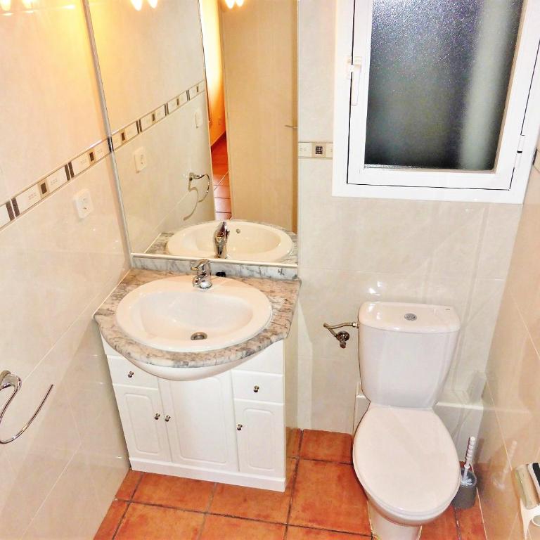 Apartamentos CYE 009 Punta del Cavall - Apartamento de 1 dormitorio - 32