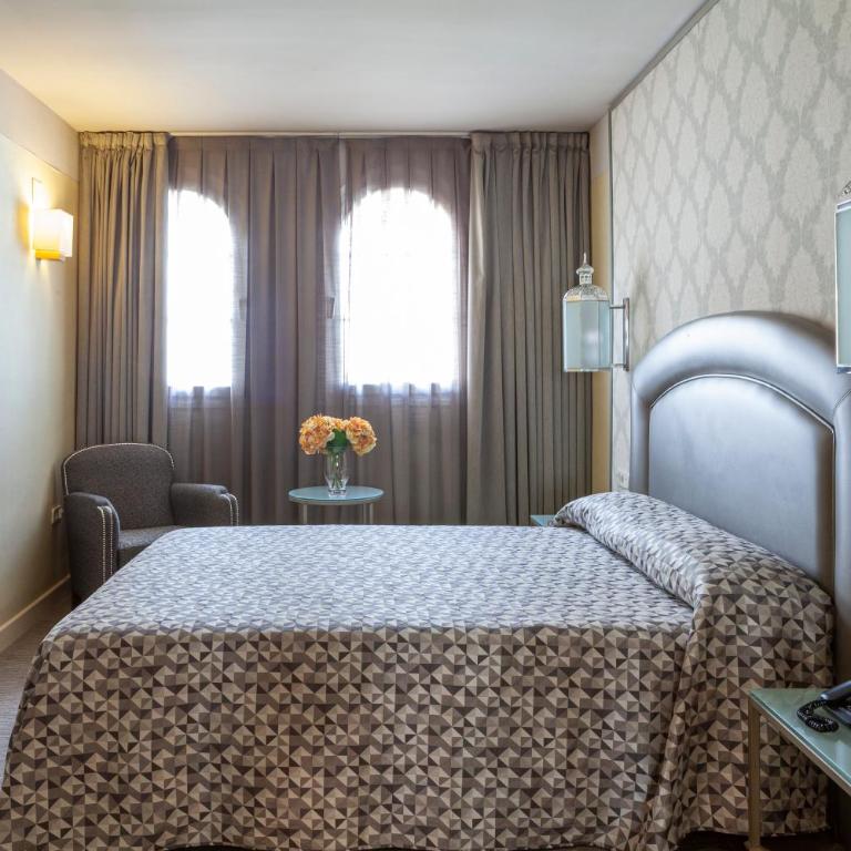 Hotel Macià Alfaros - Suite Junior Familiar - 8