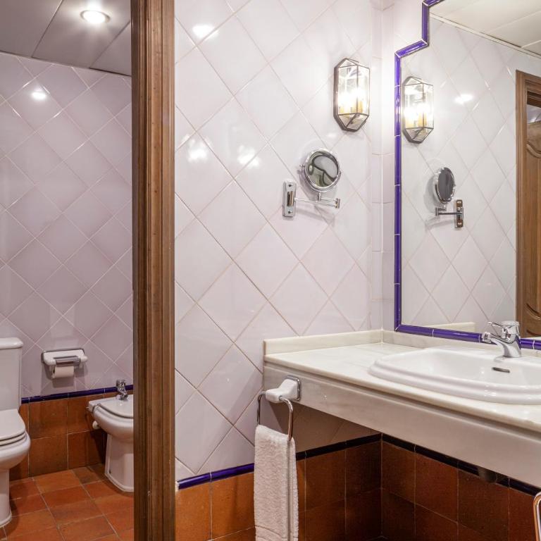 Hotel Macià Alfaros - Suite Junior Familiar - 12