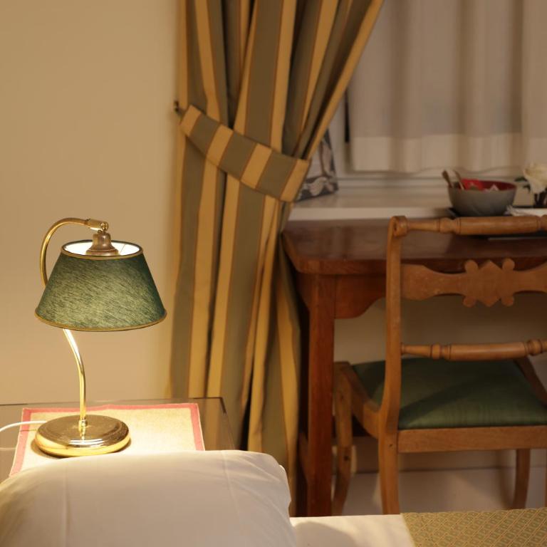 Residenza Le 6 A - Camera Matrimoniale/Doppia con Letti Singoli - 4