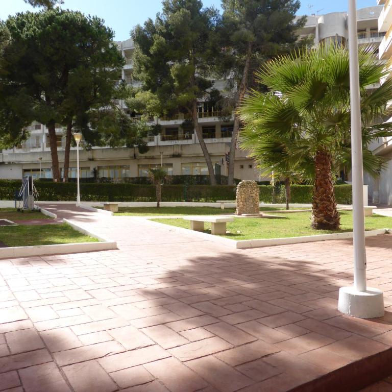 Apartamentos La Masia 002 - Apartamento de 2 dormitorios - 40