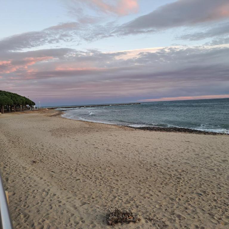 CAMBRILS 1ª Línea Playa - Two-Bedroom Apartment - 2