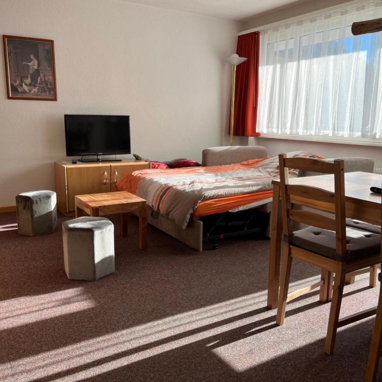 Haus Atlantic Leukerbad - Apartment mit Balkon - 5