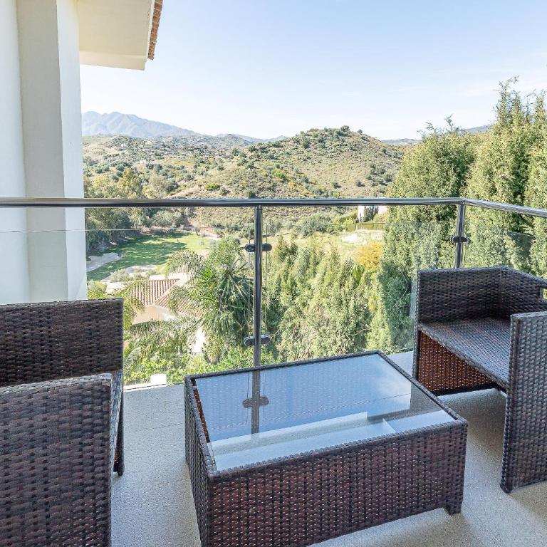 Stunning 6 Bed Villa Private Pool Mijas Gol - Villa - 40