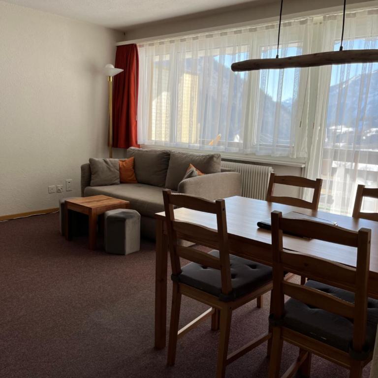 Haus Atlantic Leukerbad - Apartment mit Balkon - 4