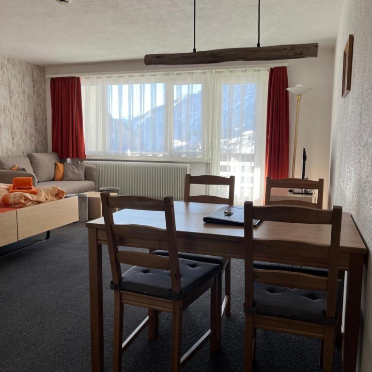 Haus Atlantic Leukerbad - Apartment mit Balkon - 10