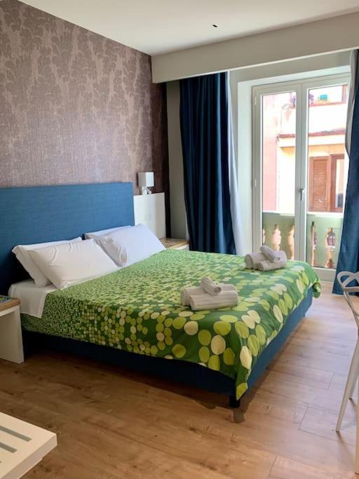 Alex Charme Central Apartments - Corso Umberto Taormina - Two-Bedroom Apartment - 15
