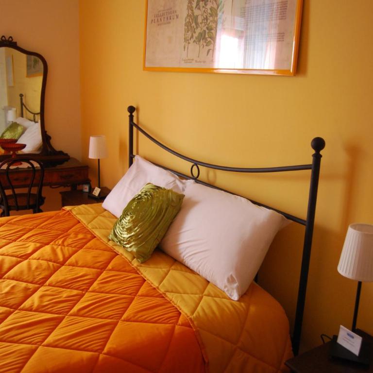Bed and Breakfast Casa Mariella - Camera Matrimoniale Superior con Vista Città - 3