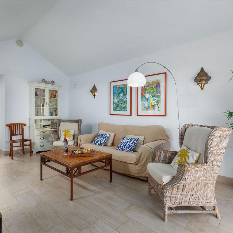 Casa La Malondra - Two-Bedroom House - 12