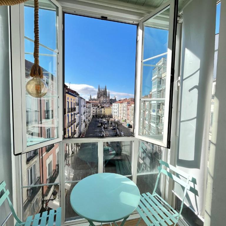 AtuaireHome Preciosa vivienda vistas a la catedral parking Incluido - Apartamento - 2