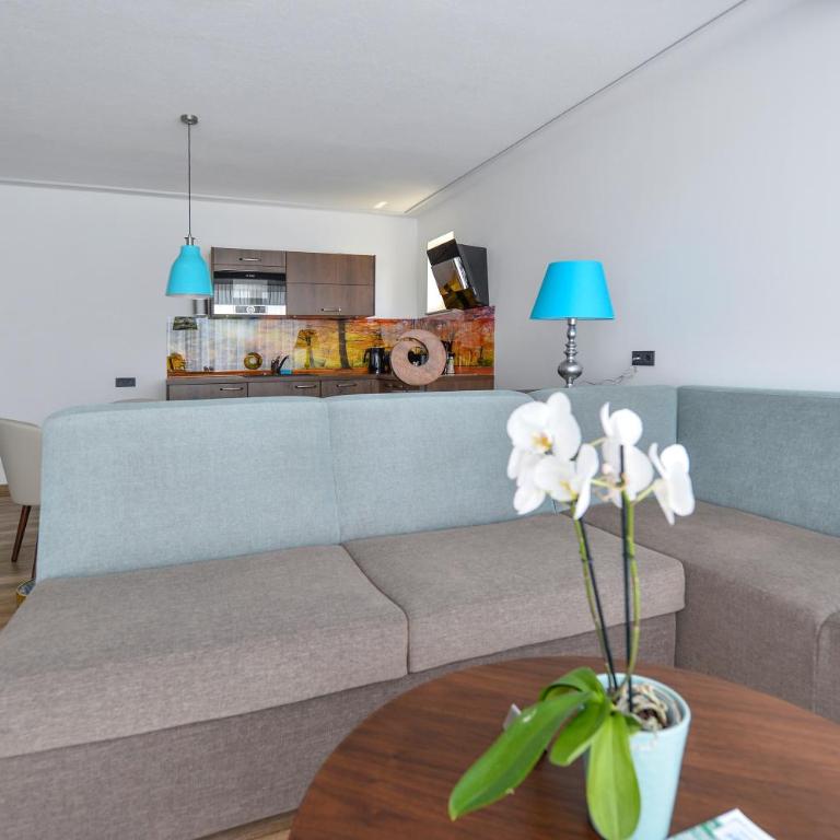 Boutiquehotel Wörthersee - Serviced Apartments - Große Suite mit Balkon - 8