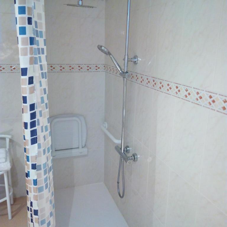 Apartaments Els Avets - Appartement avec Douche - 1