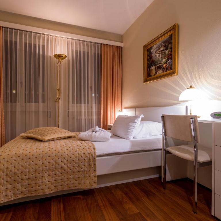 Hotel Century - Chambre Simple Économique - 2