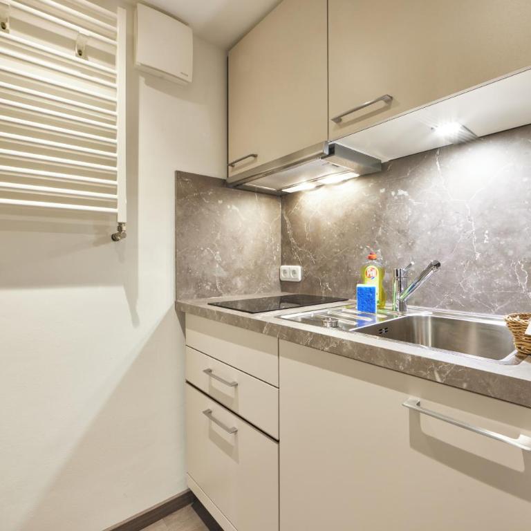Zum Turm - Apartments und Gästezimmer - Apartment mit 1 Schlafzimmer - 13